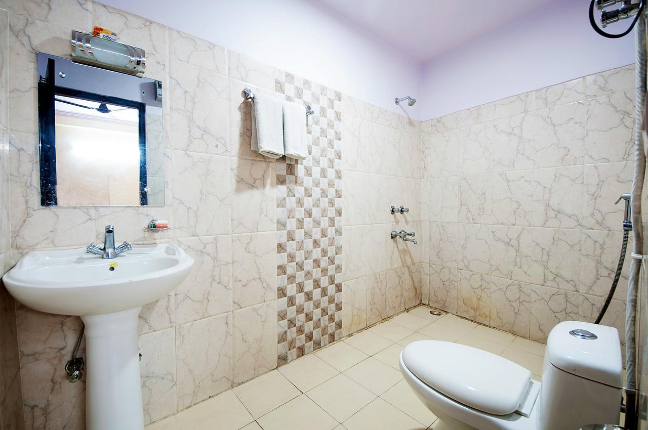 ניו דלהי Airport Hotel Green Heights מראה חיצוני תמונה